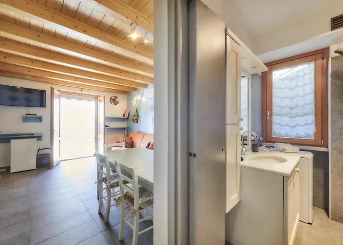 Apartman Sunset App - View Perledo